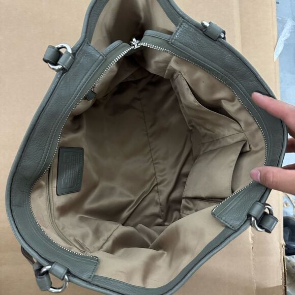 COACH PARK LEATHER CARRIE TOTE F29898 SILVER/OLIVE - Picture 8 of 8